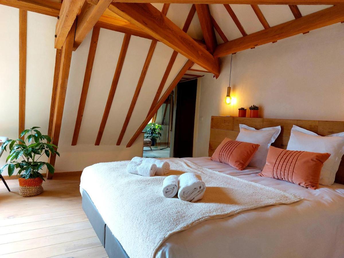 Suite with Sauna,1244343811:JPEG
